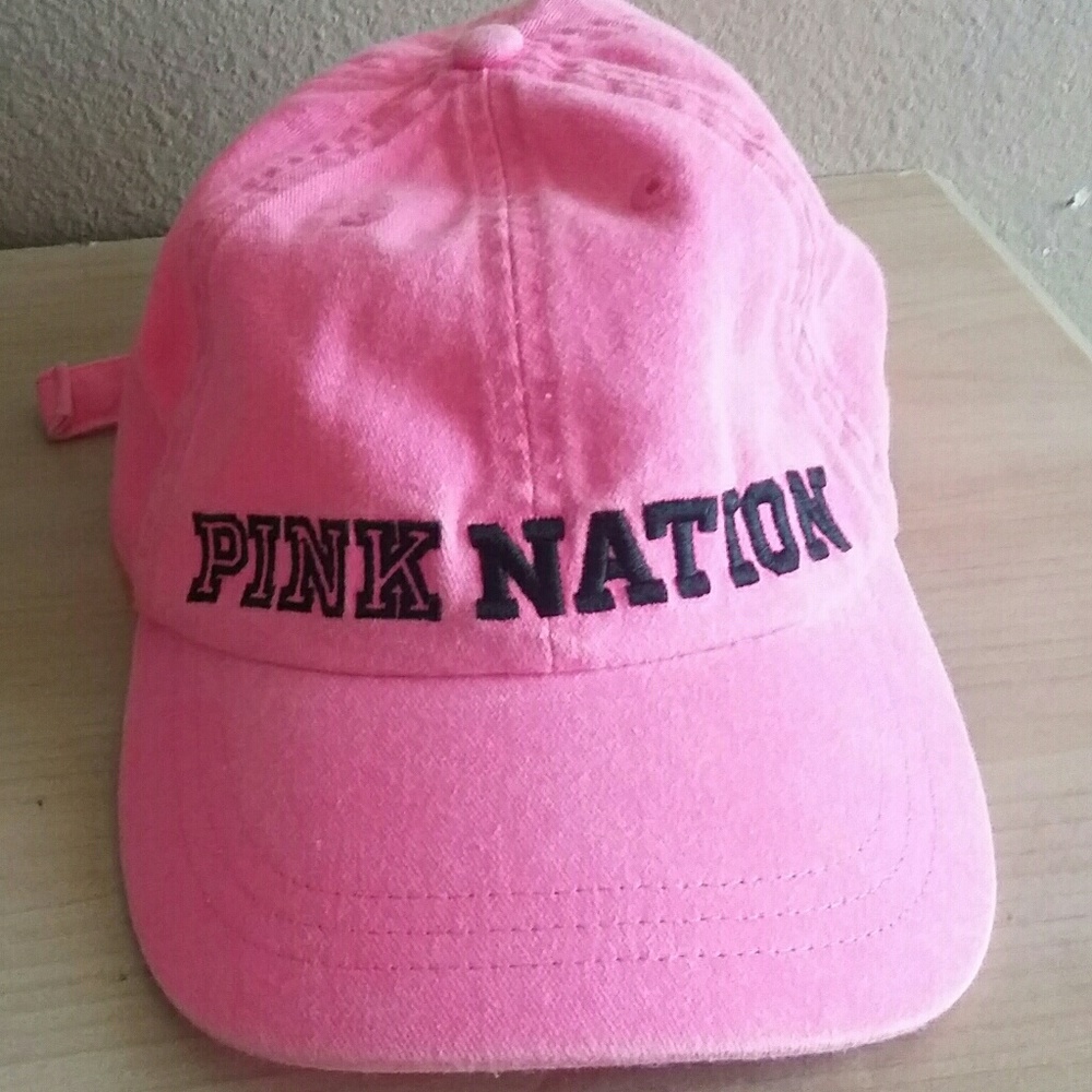 Vs pink hat